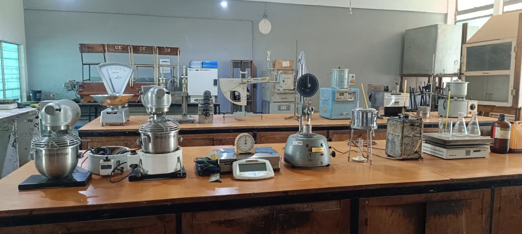Civil Engineering Lab Instruments
